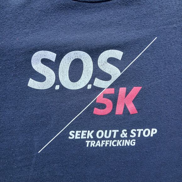 SOS 5K Black T-shirt Large ? World Concern seek out & stop trafficking marathon - Picture 5 of 10